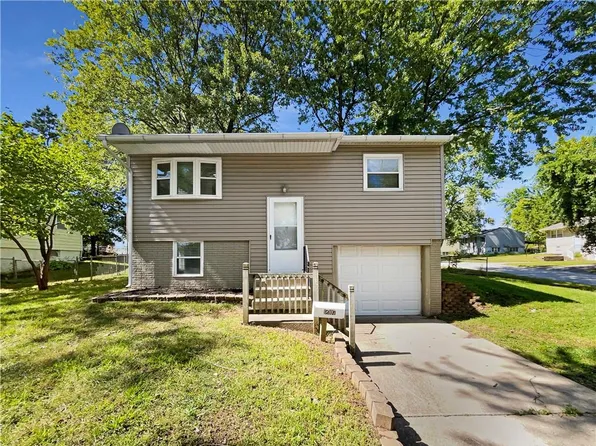 18107 E 16th Ter N, Independence, MO 64058