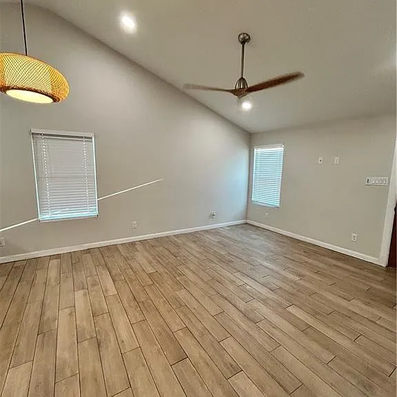 1320 E Iris Ave #3 — Photo 3