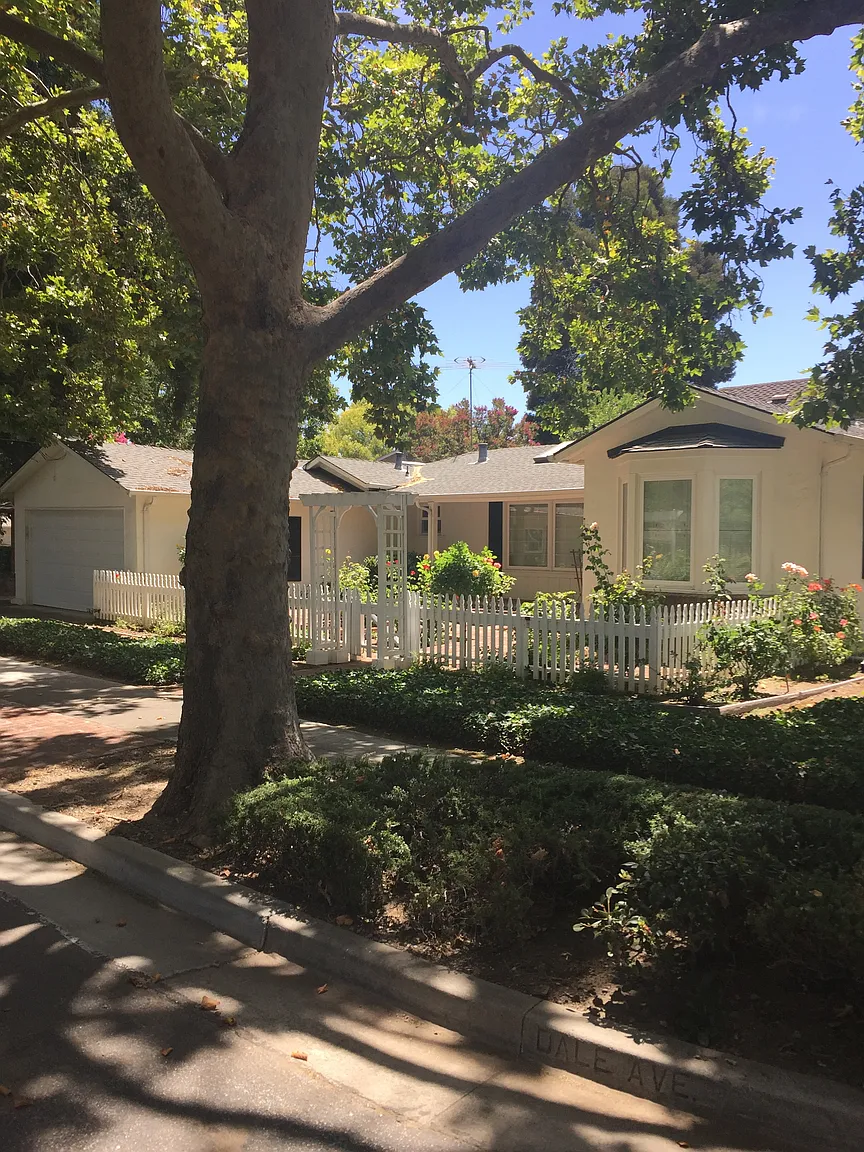 1625 Dale Ave photo 1