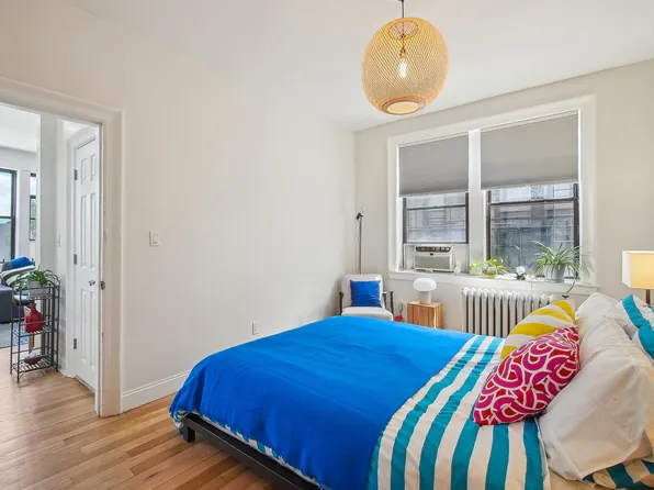 527-529 34th Street image 11 of 15