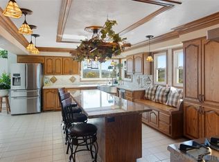 9652 Meadow Mesa Dr, Escondido, CA 92026