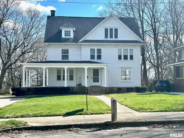 1521 Mound Ave, Jacksonville, IL 62650