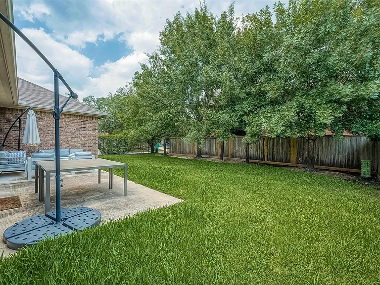 167 Pinto Point Pl — Photo 32