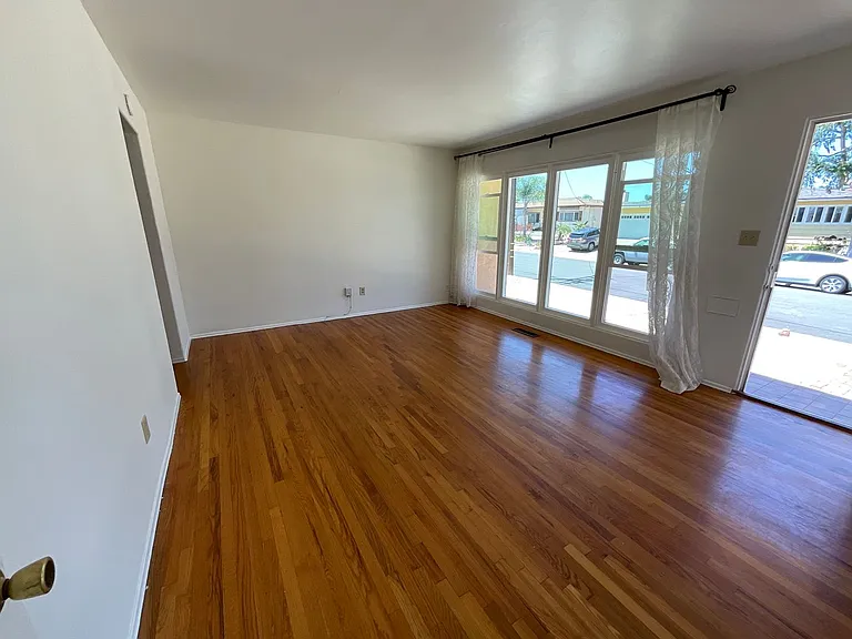 6653 Julie St — Photo 15