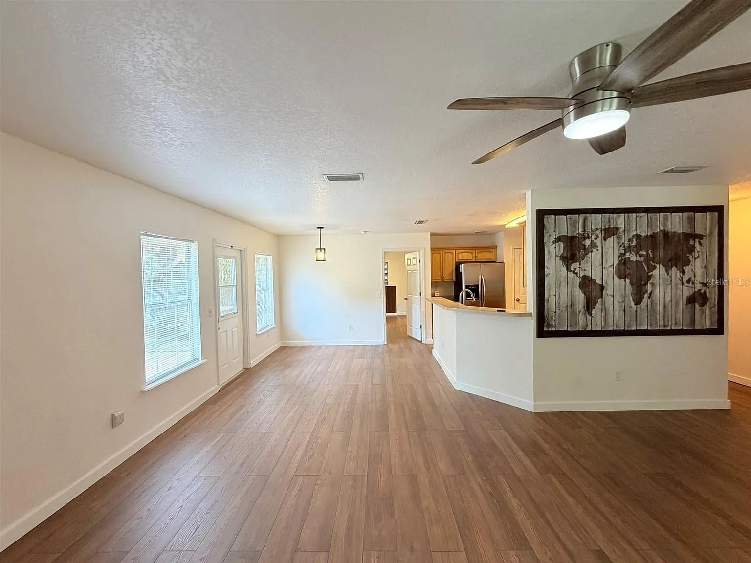 4 bed, 1498 sqft, $2,300 — Photo 4
