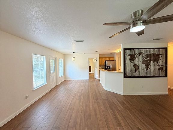4th image of 5722 SW 85th St