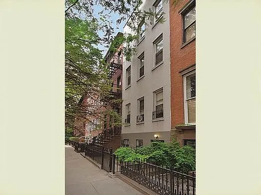 Sold by Stribling | media 5