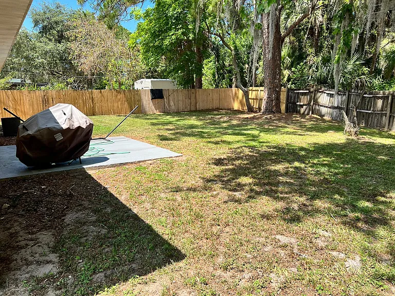 1885 White Sands Dr — Photo 4