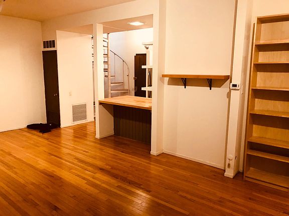 4th image of 454 W Wrightwood Ave APT 3B