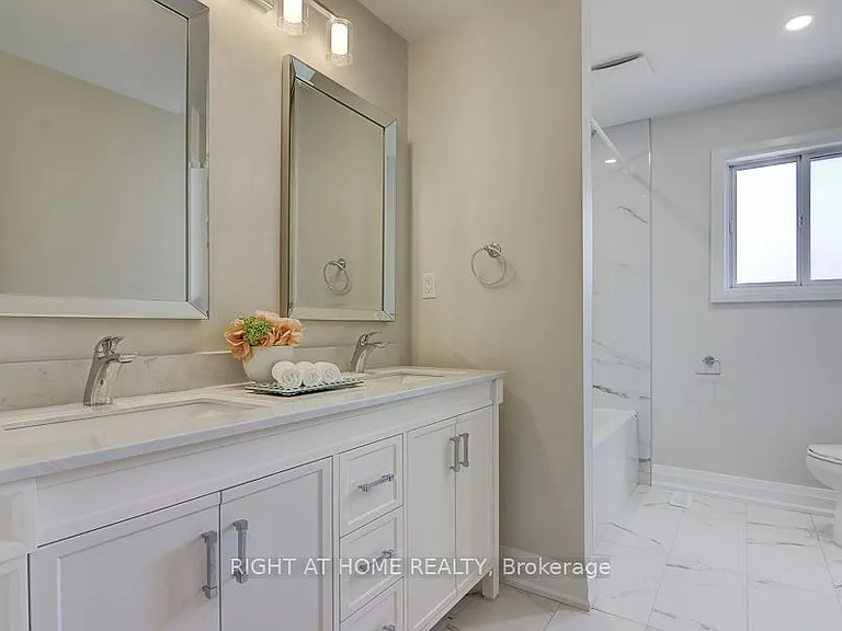2126 Varency Dr — Photo 16
