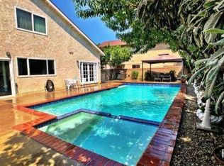 20204 Blythe St, Winnetka, CA 91306