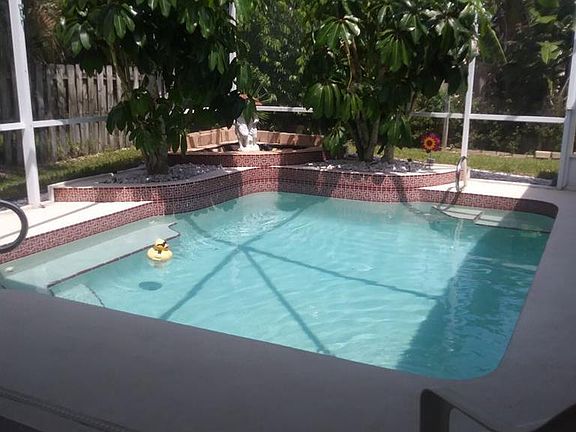 2nd image of 4560 Alder Dr