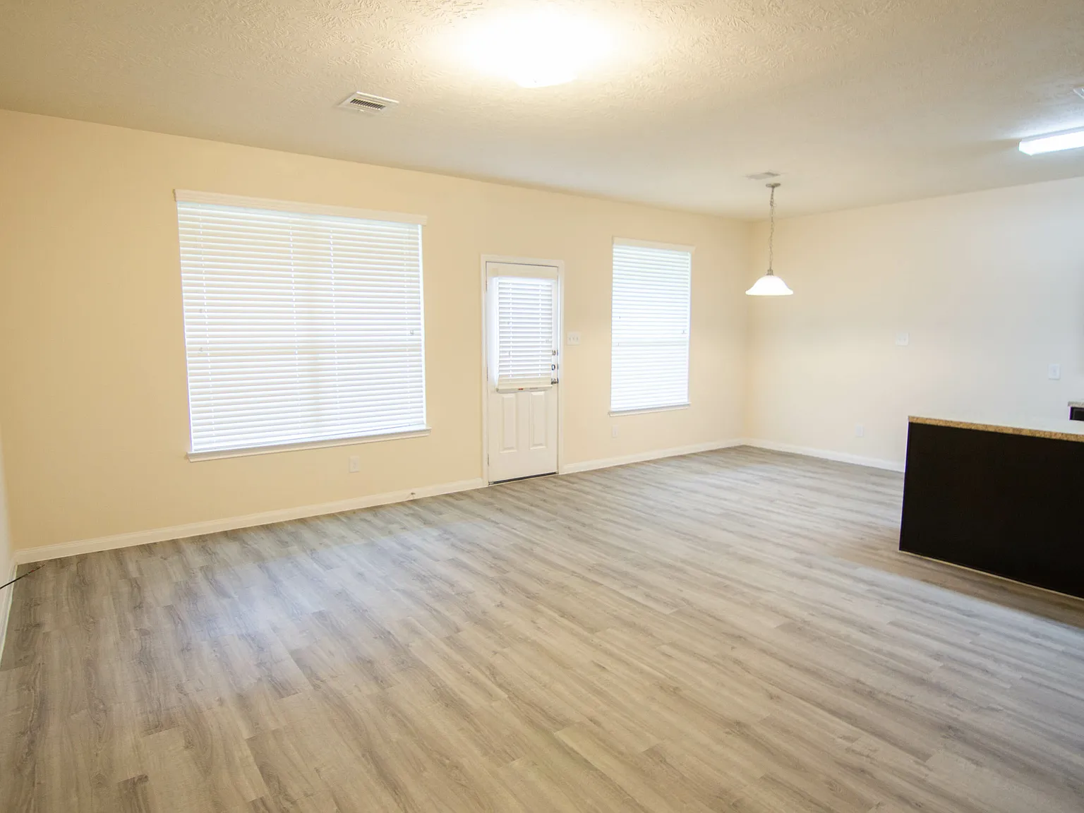 Brenwood Circle Townhomes — Photo 4