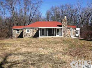 1326 Cunningham Rd, Jackson, MI 49201