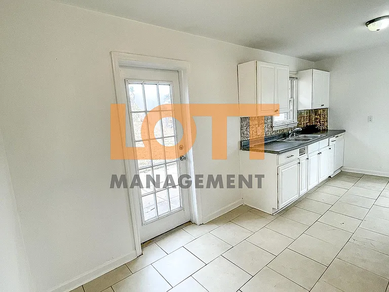 323 Welcome Ave — Photo 10