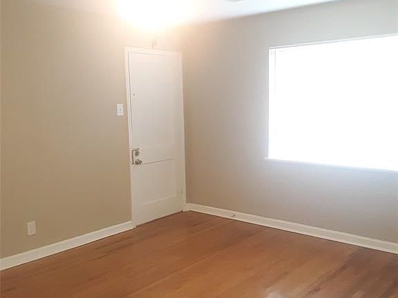 5th image of 1434 Lawson St APT 3