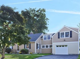 61 E Oak St, Basking Ridge, NJ 07920