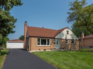 324 Orchard Ter, Roselle, IL 60172