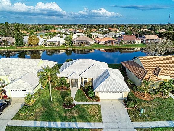 2nd image of 416 Pebble Creek Ct
