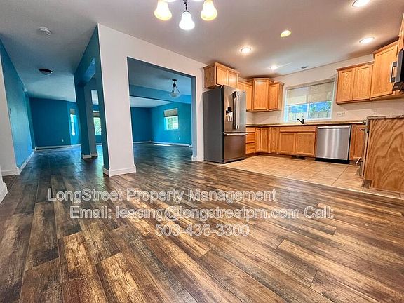 4th image of 4833 NE 18th Ave