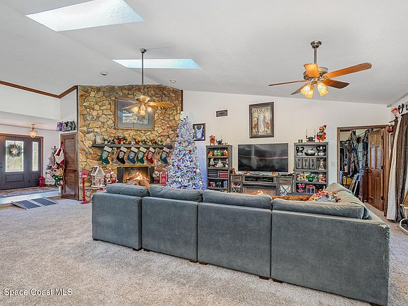 5th image of 1965 Adale Ct
