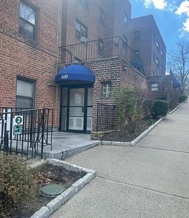 2nd image of 55 Ehrbar Ave APT Gj