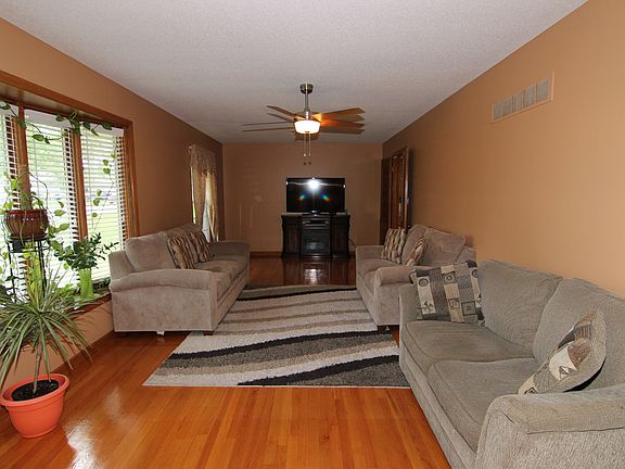 2nd image of 6844 Verde Dr