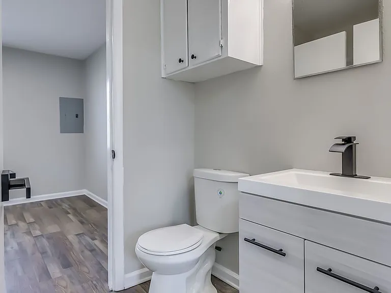 1014 Gunnerson Ave #FF — Photo 12