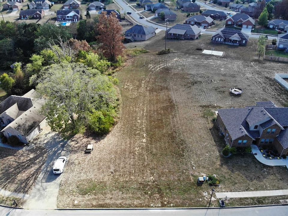 1st image of 230 Oak Branch Dr
