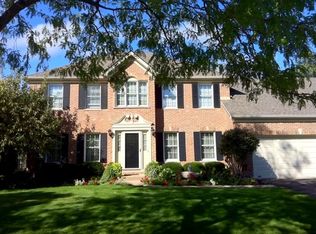 2864 Spruce Ct, Geneva, IL 60134