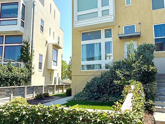 3rd image of 4723 W Daybreak Rim Way