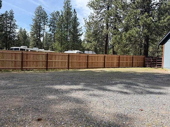 3rd image of 18870 Tuscarora Ln