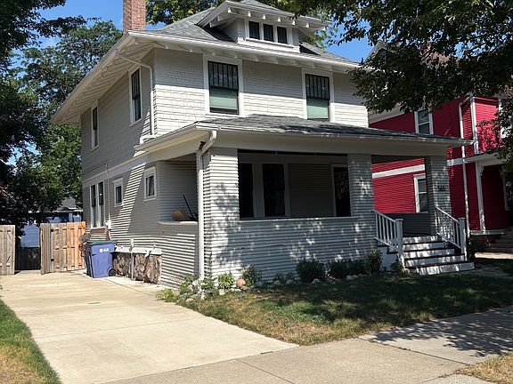 2nd image of 565 Morris Ave SE