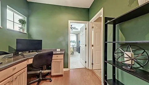 8128 Villa Grande Ct — Photo 14