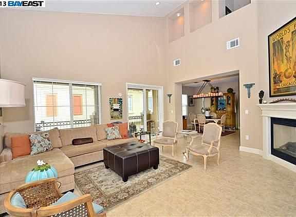 4th image of 545 Heligan Ln Unit 1