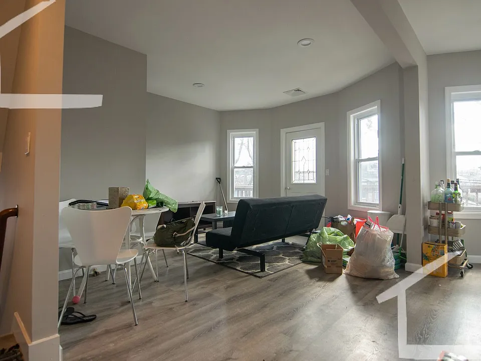 39 Long Ave #5