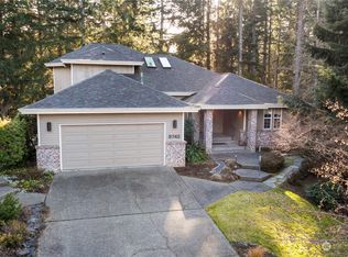 3742 SW Galway Ct, Pt Orchard, WA 98367