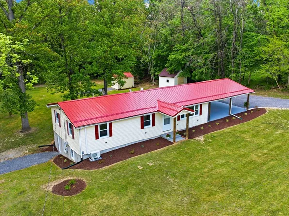 1510 Cold Run Valley Rd, Berkeley Springs, WV 25411