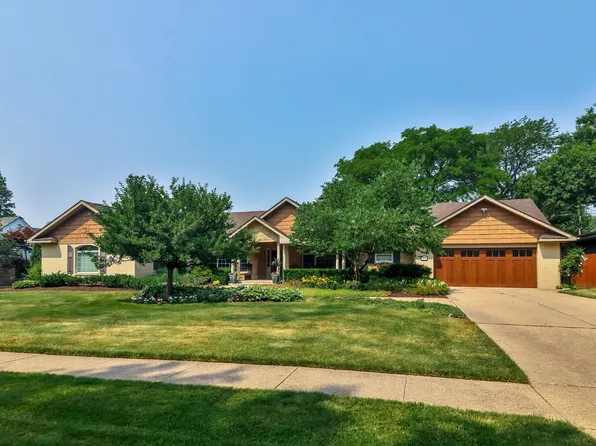 404 Calvin Park Blvd N, Rockford, IL 61107