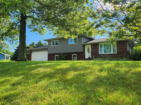 433 Eastwood Ct, Valparaiso, IN 46383
