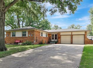 955 E Kristen Rd, Derby, KS 67037