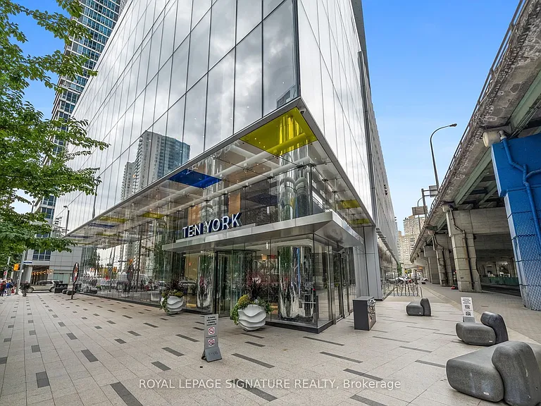 10 York St #3003 — Photo 1