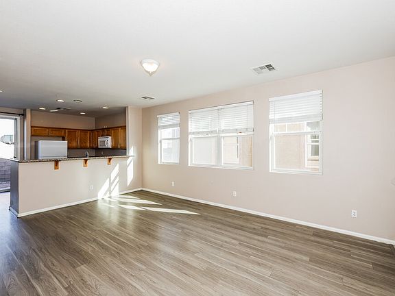 5th image of 548 Bayo Canyon Ct