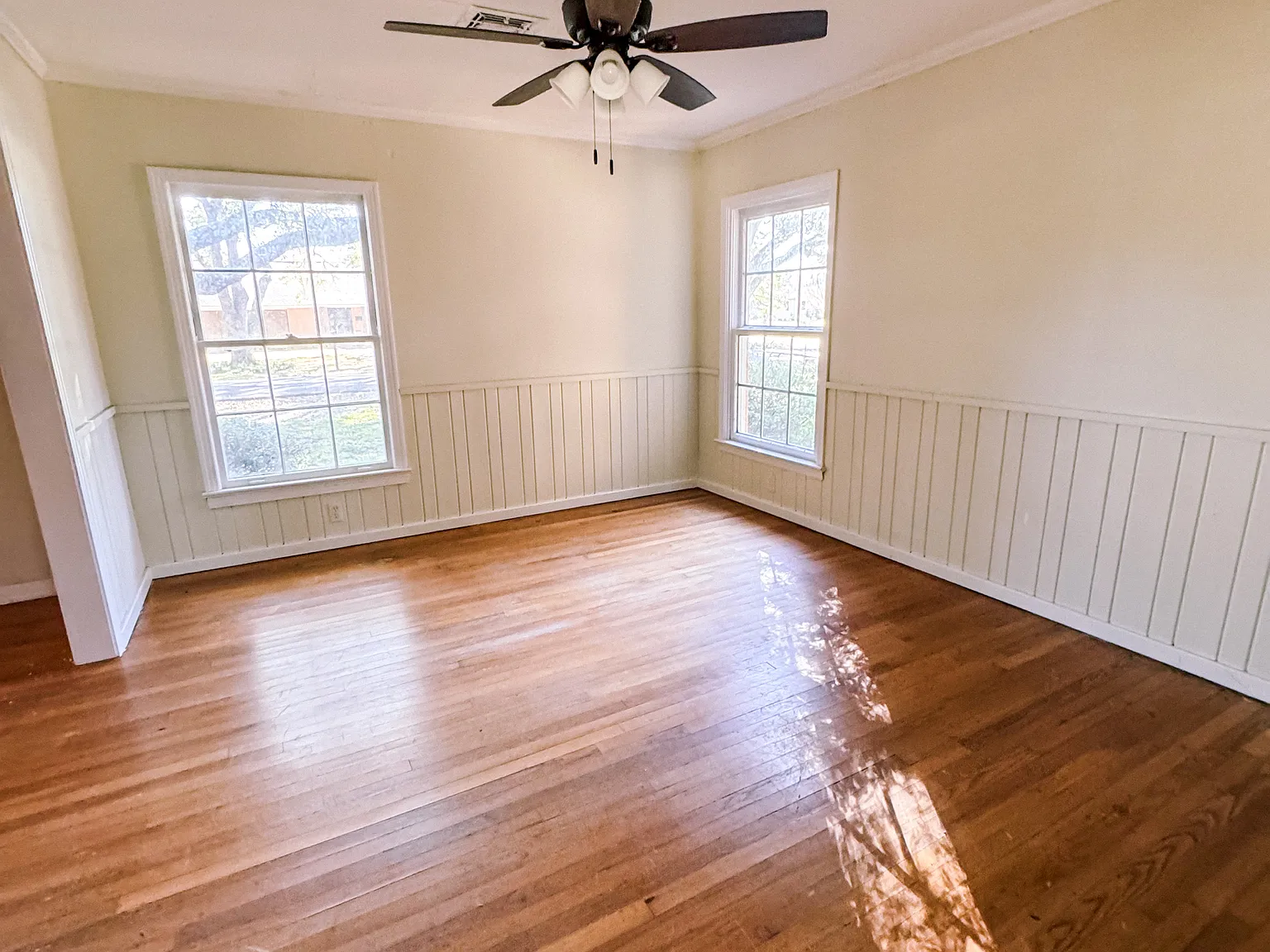3 bed, 2.5 bath, 3145 sqft, $3,000 — Photo 3
