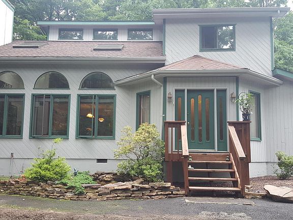 2nd image of 1205 Brentwood Dr