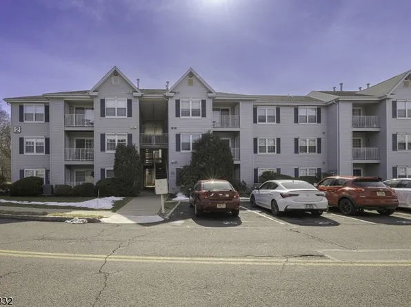211 Stratford Pl, Bridgewater Twp., NJ 08805