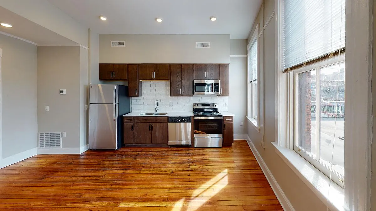Floor plan 102 W Liberty St 203
