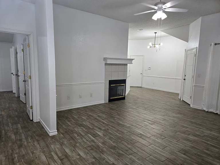 9960 Dixon Ct — Photo 3
