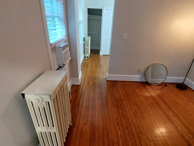 5107 Roland Ave #2R — Photo 6