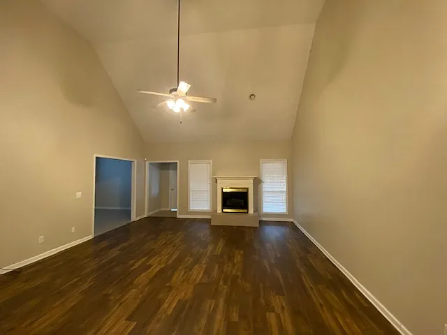 288 Acorn Dr — Photo 3